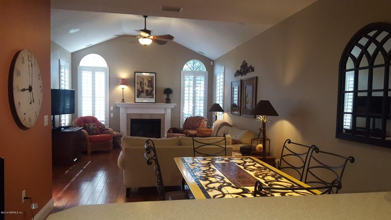 4326 Edgewater Crossing Dr, Jacksonville, FL 32257