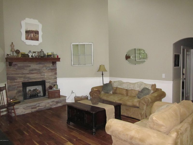 43265 Pineridge Dr, Callahan, FL 32011