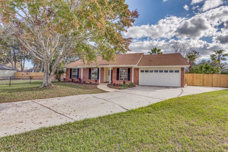 4328 Gentle Knoll Dr N, Jacksonville, FL 32258