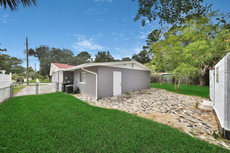 4331 Fargo Dr E, Jacksonville, FL 32207