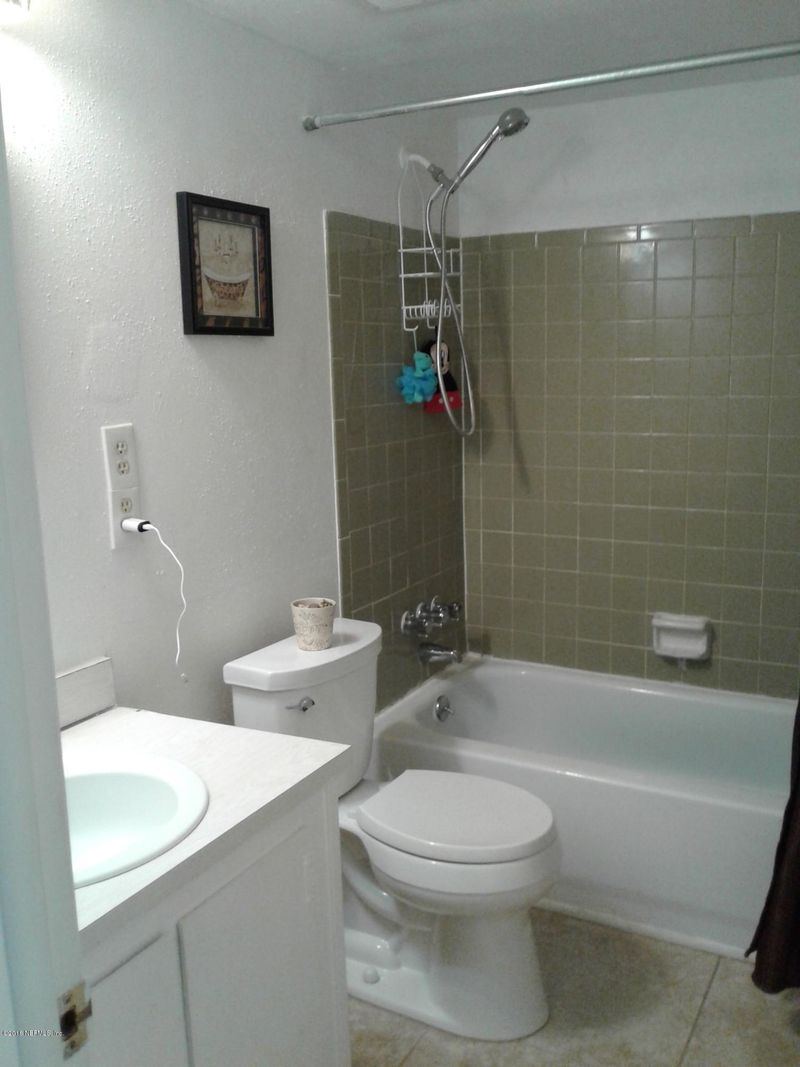 4331 Plaza Gate Ln S #201, Jacksonville, FL 32217