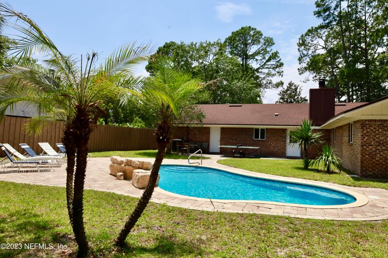 4335 Whispering Inlet Dr, Jacksonville, FL 32277