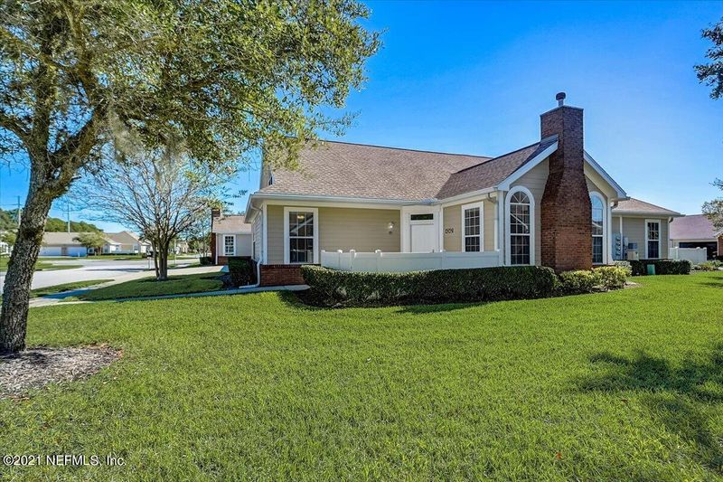 4342 Edgewater Crossing Dr #20-4, Jacksonville, FL 32257
