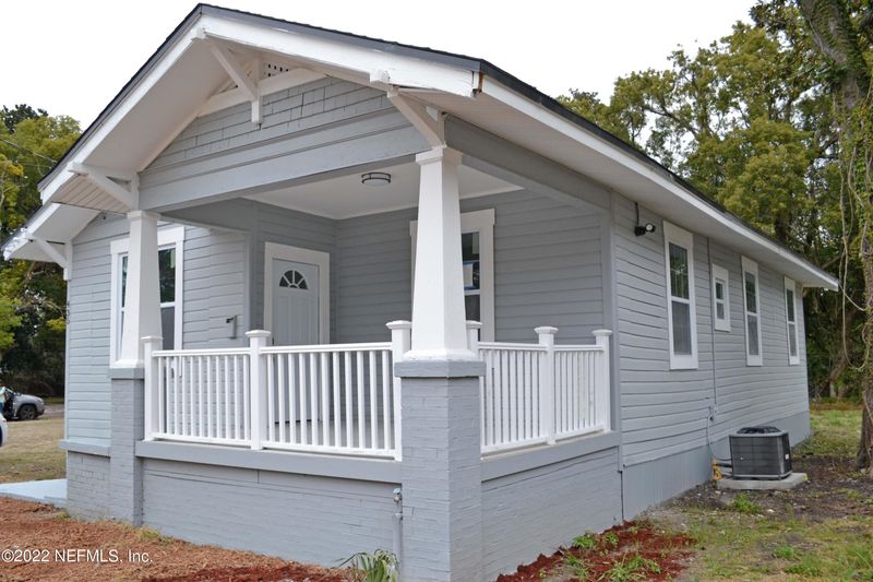 435 Golfair Blvd, Jacksonville, FL 32206