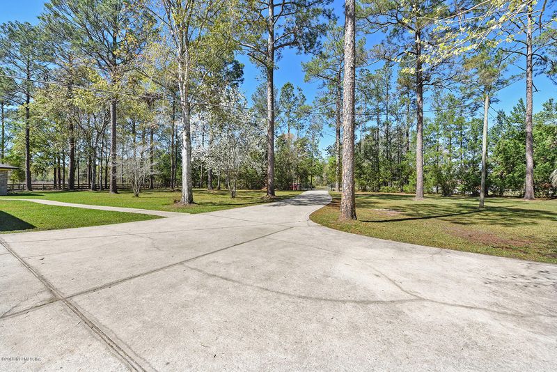 43656 Freedom Dr, Callahan, FL 32011