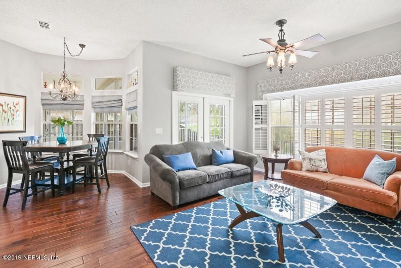 437 Crescent Pond Dr, St Johns, FL 32259