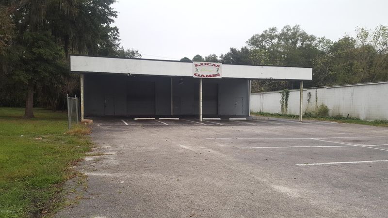 438 S Walnut St, Starke, FL 32091