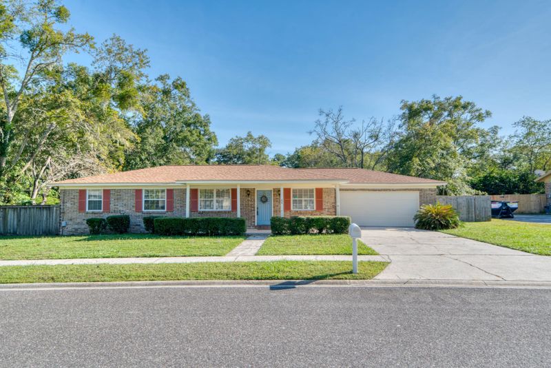 44 Canterbury Ct, Orange Park, FL 32065