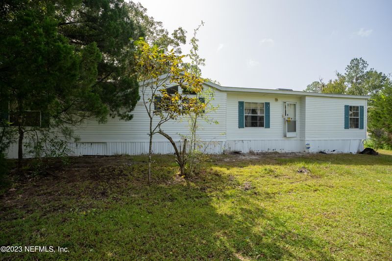 440 E St Johns Ave, Hastings, FL 32145