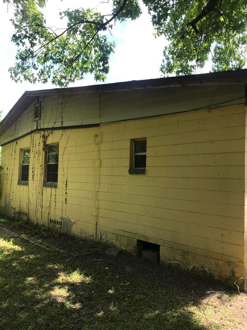 4401 Detaille Dr, Jacksonville, FL 32209