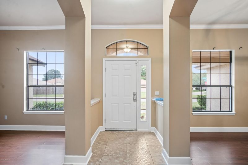 4405 Loveland Pass Dr E, Jacksonville, FL 32210