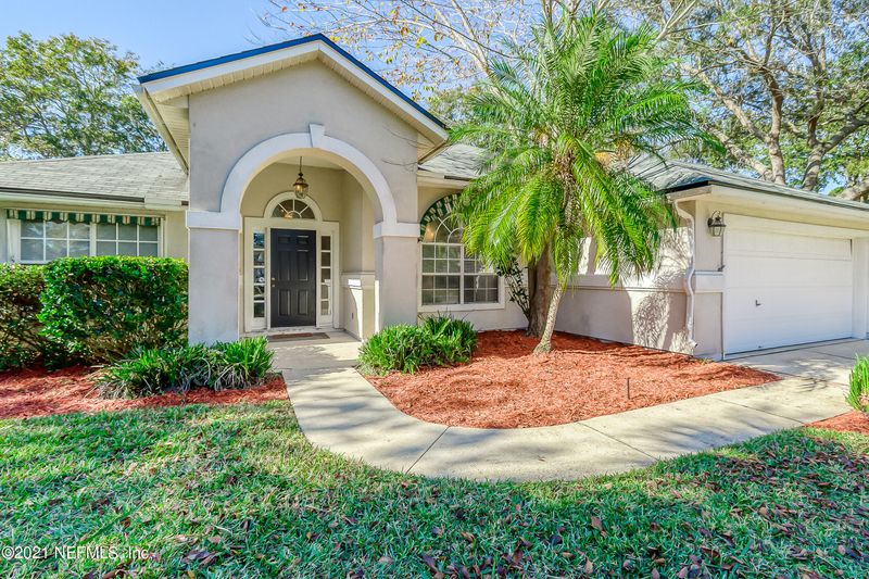 441 Crescent Pond Dr, St Johns, FL 32259