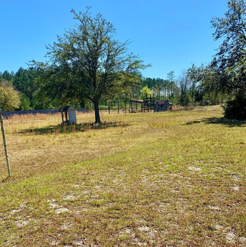 44142 Red Oak Ct, Callahan, FL 32011