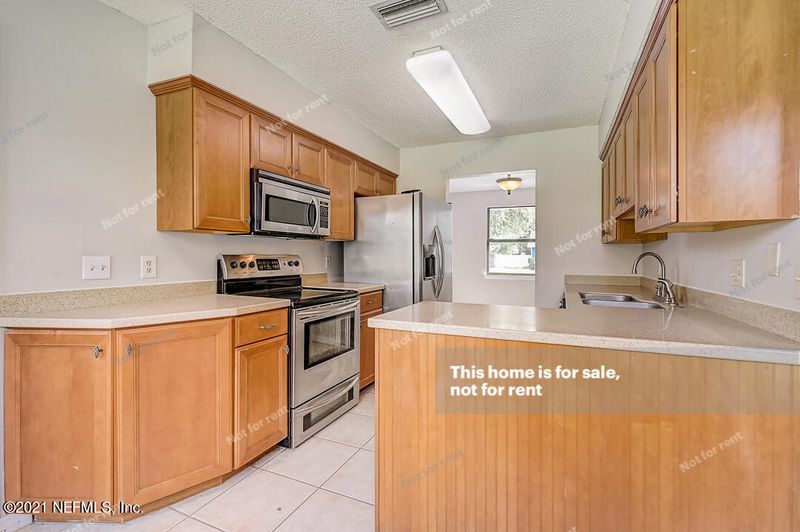 442 Cockatiel Dr, Jacksonville, FL 32225
