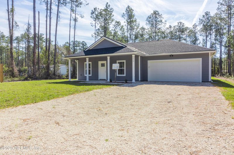 4425 Vicki St, Hastings, FL 32145