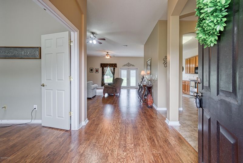 44293 Hunters Green Dr, Callahan, FL 32011