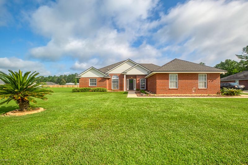 44293 Hunters Green Dr, Callahan, FL 32011