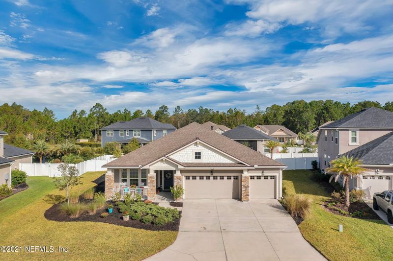 443 Brambly Vine Dr, St Johns, FL 32259