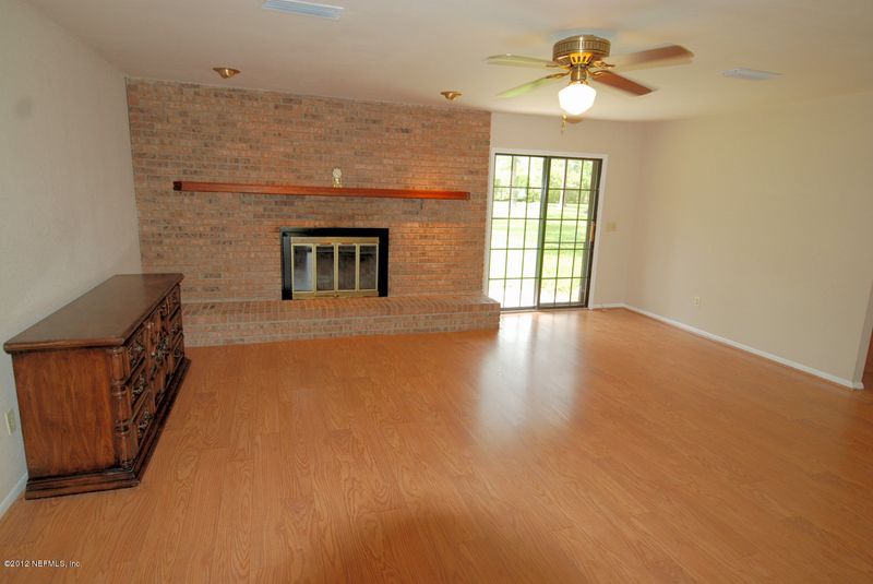 44345 Woodland Cir, Callahan, FL 32011