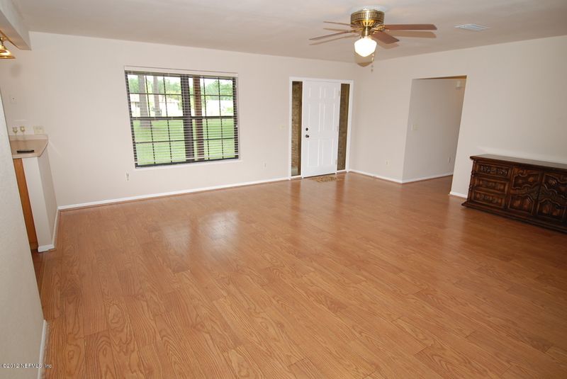 44345 Woodland Cir, Callahan, FL 32011