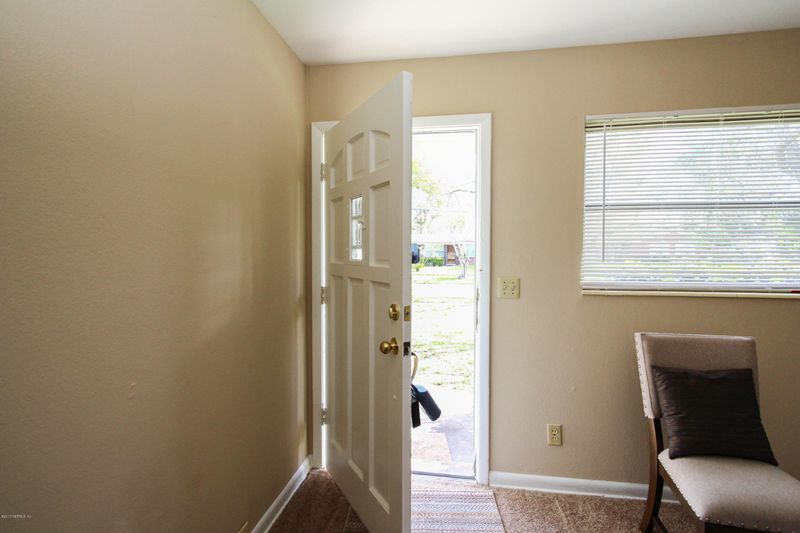 4440 Revelstoke Dr, Jacksonville, FL 32207