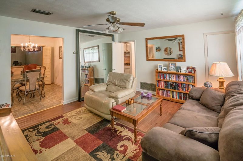 4448 Kennedy Ct, Jacksonville, FL 32207