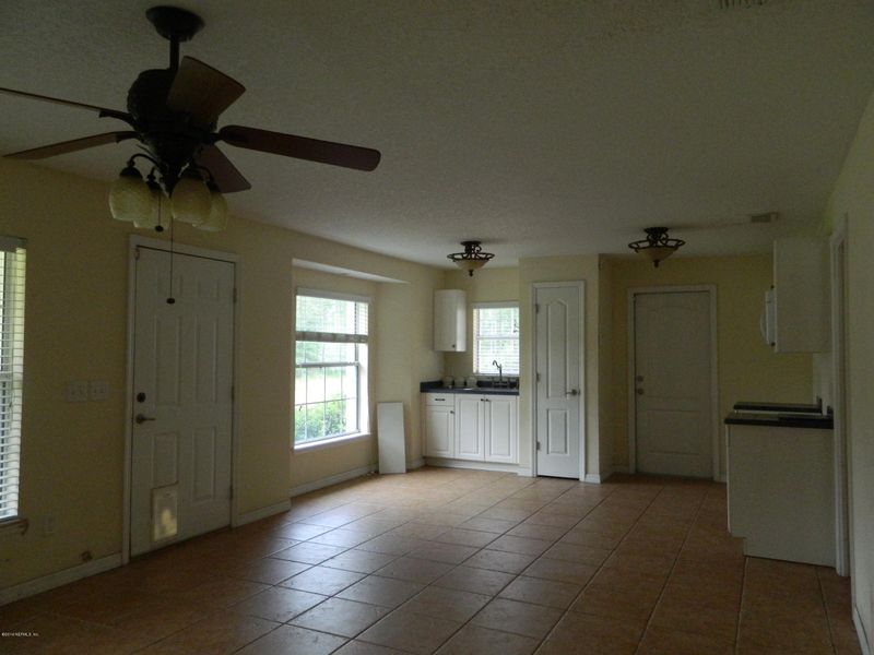 4450 Olga St, Hastings, FL 32145