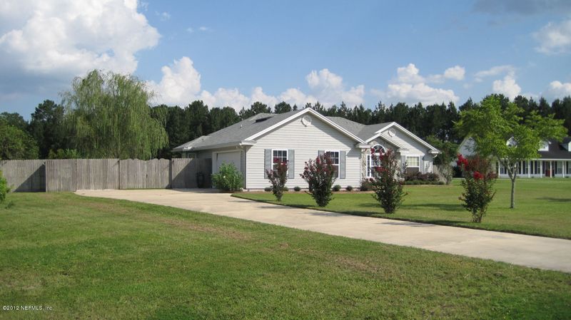 44566 Green Meadows Ln, Callahan, FL 32011
