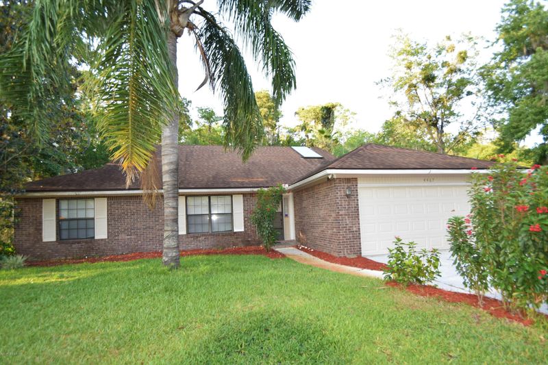4467 Gentle Knoll Dr, Jacksonville, FL 32258