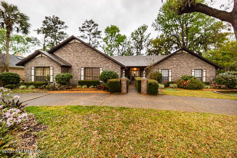 4468 Oak Bay Dr, Jacksonville, FL 32277