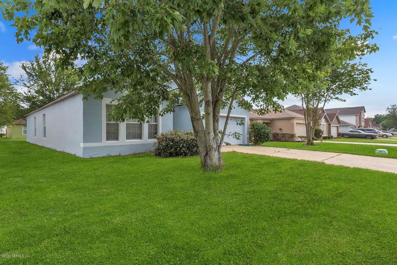 4487 Marsh Hawk Dr, Jacksonville, FL 32218