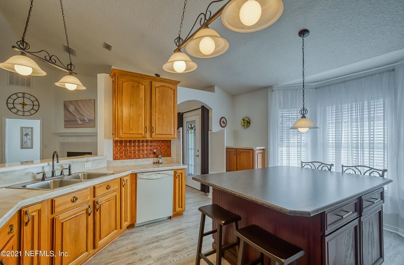 45084 American Dream Dr, Callahan, FL 32011
