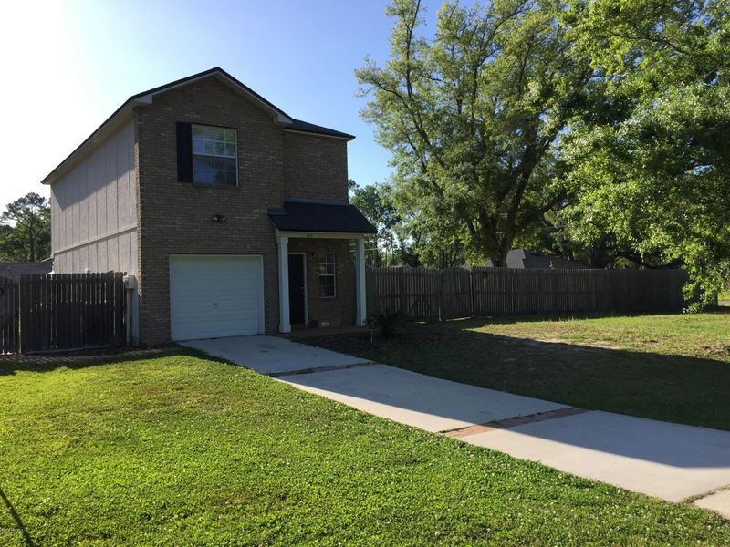 4512 Hudnall Rd, Jacksonville, FL 32207