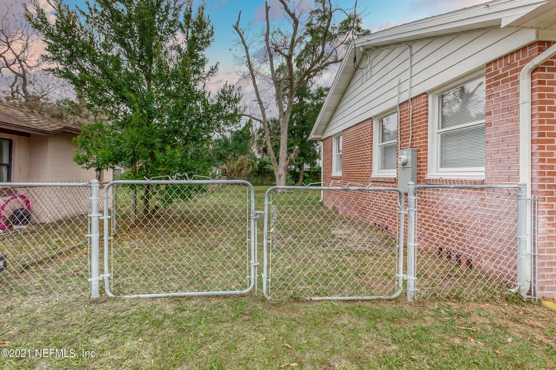 4519 Manchester Rd, Jacksonville, FL 32210