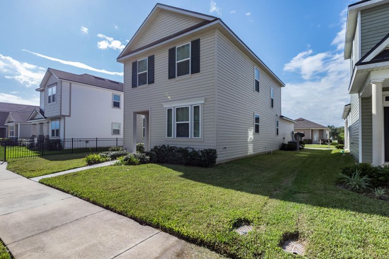 452 Vineyard Ln, Orange Park, FL 32073