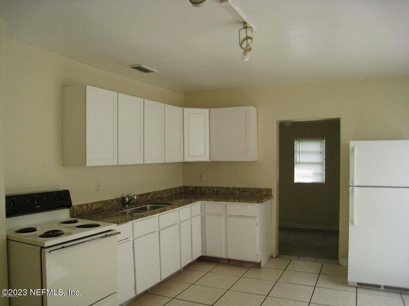 4526 Bedford Rd, Jacksonville, FL 32207