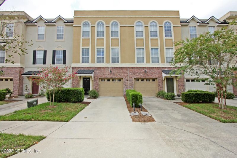 4534 Capital Dome Dr, Jacksonville, FL 32246