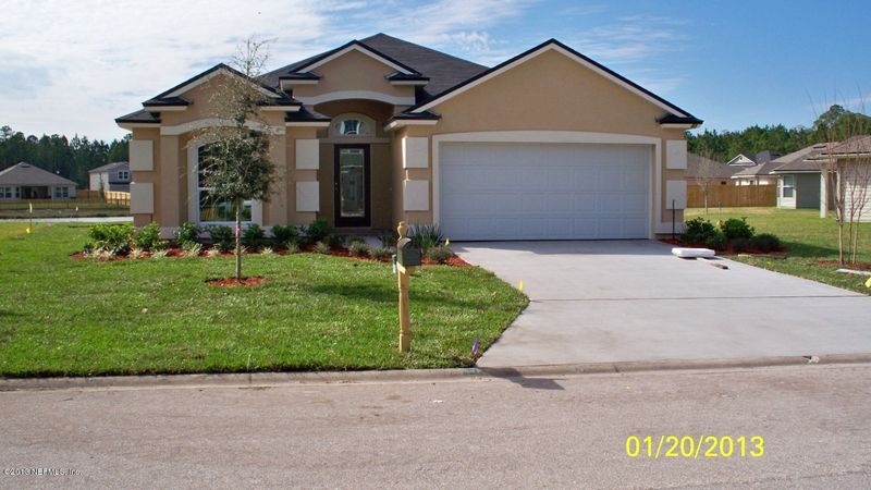 454 W New England Dr, Elkton, FL 32033