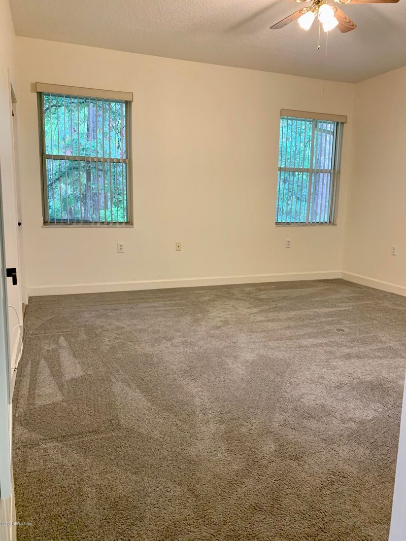4541 Middleton Park Cir E, Jacksonville, FL 32224