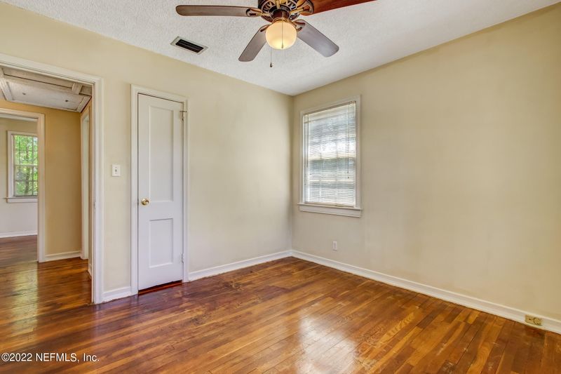 4548 Birkenhead Rd, Jacksonville, FL 32210