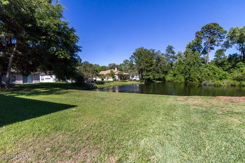 4555 Misty Dawn Ct S, Jacksonville, FL 32277