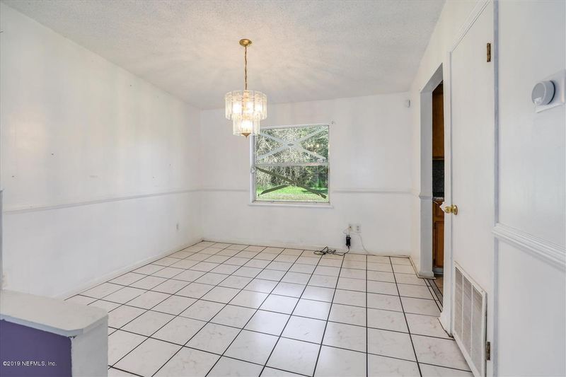 4558 Clam Shell Dr, Jacksonville, FL 32218