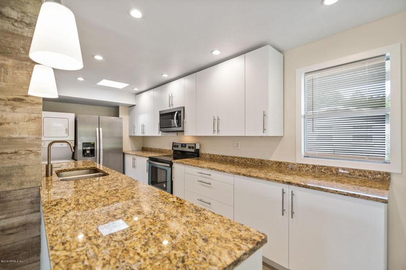 4558 Key Woodley Dr S, Jacksonville, FL 32218