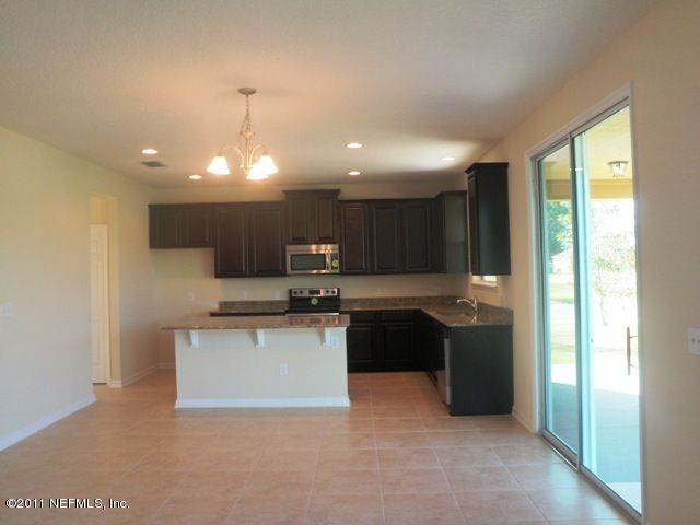 457 Glendale Ln, Orange Park, FL 32065