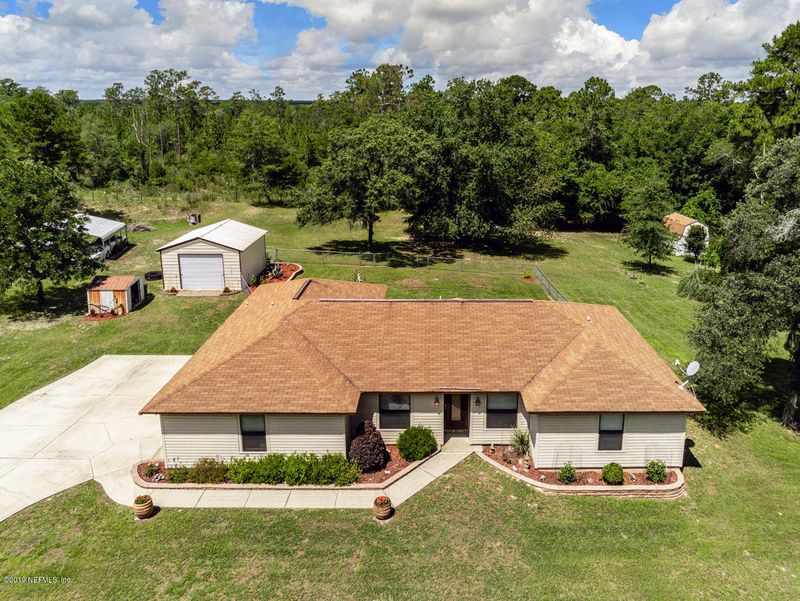 4573 Junction Dr, Middleburg, FL 32068