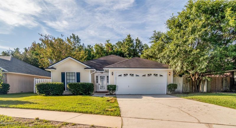 4576 E Antler Hill Dr, Jacksonville, FL 32224