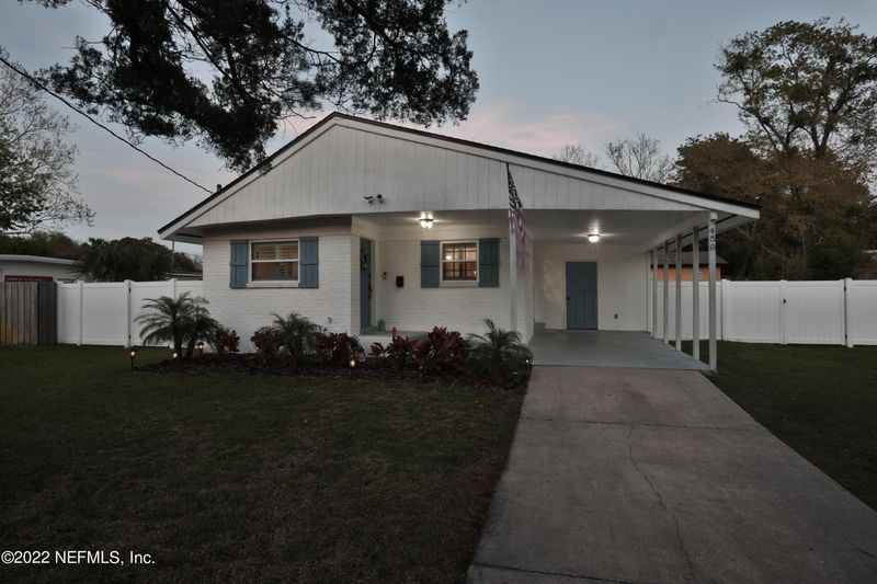 459 Skate Rd, Atlantic Beach, FL 32233