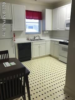 4590 Middleton Park Cir W, Jacksonville, FL 32224