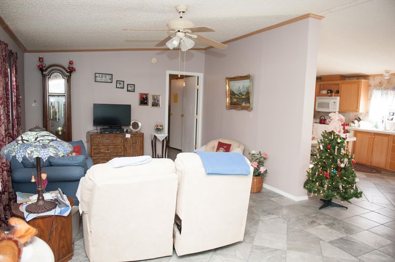 460 41st St SE, Keystone Heights, FL 32656