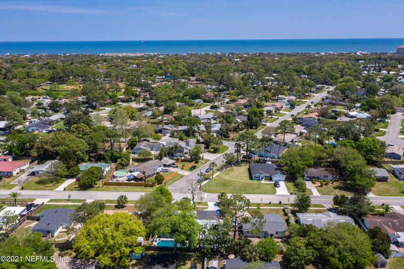 460 Sailfish Dr, Atlantic Beach, FL 32233